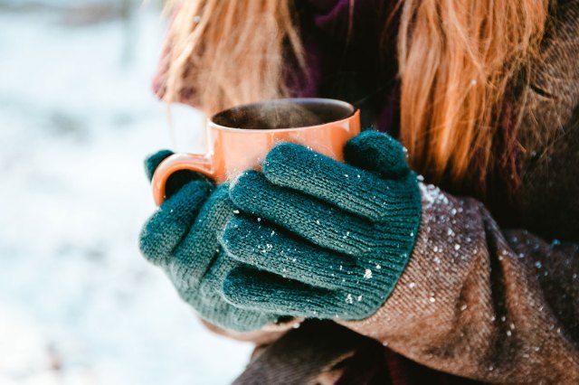 7 Tips for Preventing Dry Skin During the Cold Months - Better Report