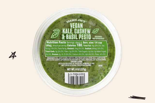 An image of Trader Joe's Vegan Kale, Cashew, and Basil Pesto