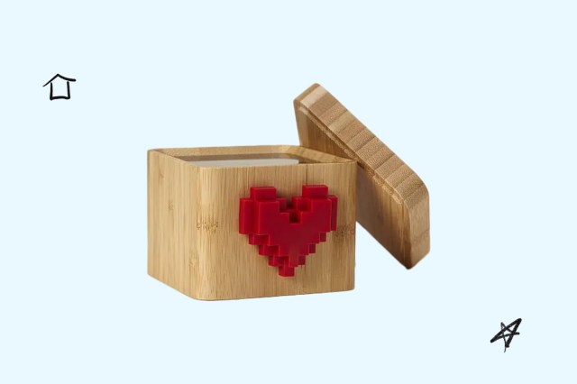 An image of a wooden Lovebox Spinning Heart Messenger