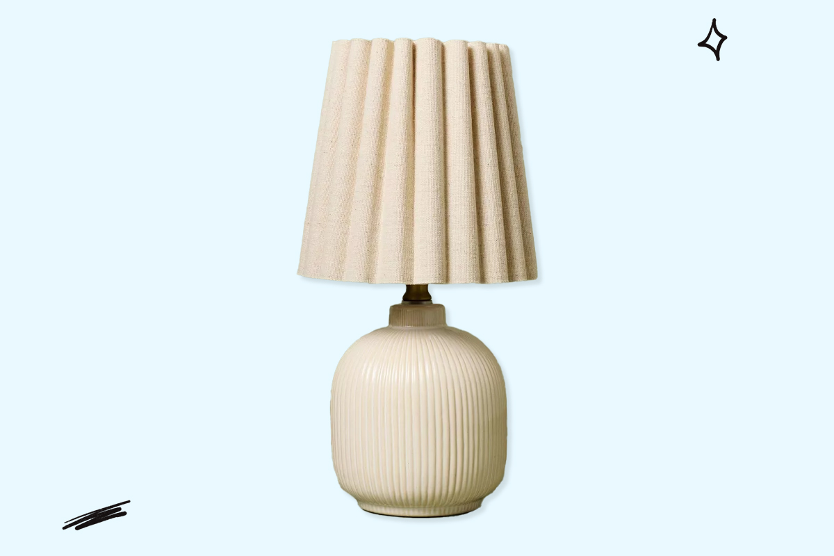 Ribbed Ceramic Table Lamp 