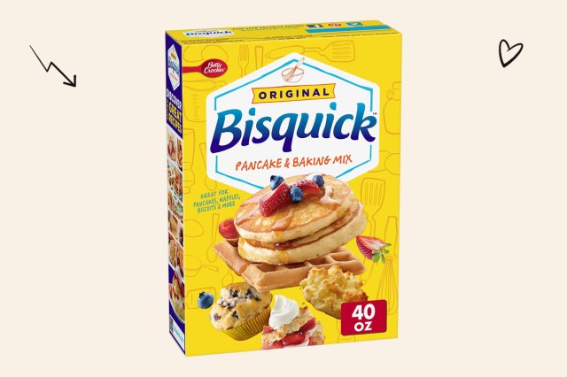 A photo of Bisquick pancake batter