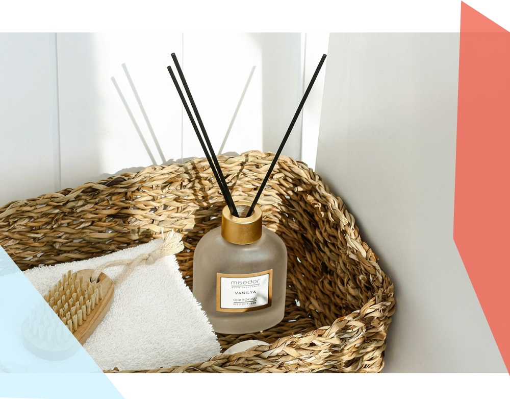 Elegant Bathroom Decor with Reed Diffuser 