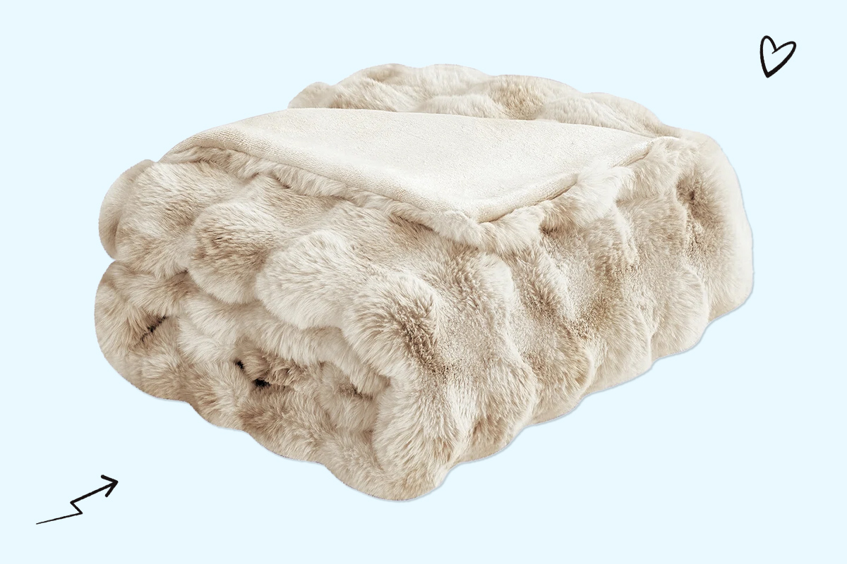 Cozy Faux Rabbit Fur Throw Blanket 